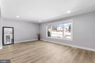 19104 Bloomfield Rd, Olney, MD 20832 - Photo 2