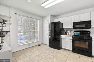 18605 Fiddleleaf Terrace, Olney, MD 20832 - Photo 2