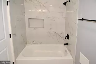 9201 Three Oaks Dr, Silver Spring, MD 20901 - Photo 36