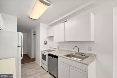 416 Girard Street #T2, Gaithersburg, MD 20877 - Photo 16