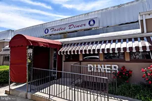 4620 N Park Ave, Chevy Chase, MD 20815 - Photo 50