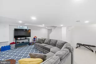 10304 Ridgemoor Dr, Silver Spring, MD 20901 - Photo 14