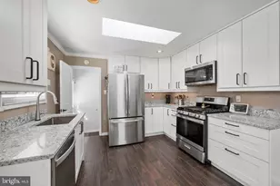 11702 Ashley Dr, Rockville, MD 20852 - Photo 16