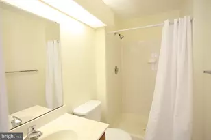 408 Fleece Flower Dr, Gaithersburg, MD 20878 - Photo 16