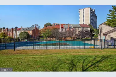 7425 Democracy Boulevard #8, Bethesda, MD 20817 - Photo 30