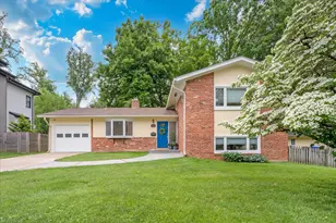 5602 Huntington Pkwy, Bethesda, MD 20814 - Photo 2