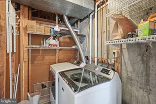 15933 Indian Hills Terrace, Derwood, MD 20855 - Photo 32