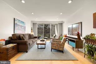 4977 Battery Ln, Bethesda, MD 20814 - Photo 4