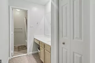 10225 Cove Ledge Ct, Montgomery Village, MD 20886 - Photo 24