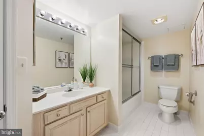 5450 Whitley Park Terrace #HR-901, Bethesda, MD 20814 - Photo 24