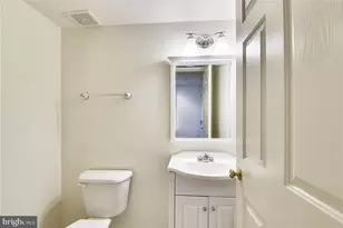 12923 Benton Park Cir, Clarksburg, MD 20871 - Photo 18