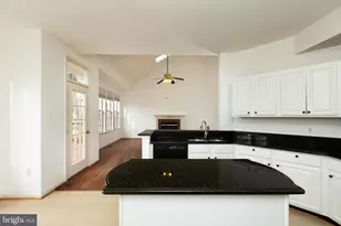 517 Skidmore Blvd, Gaithersburg, MD 20877 - Photo 12