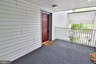 12902 Churchill Ridge Cir, Germantown, MD 20874 - Photo 2