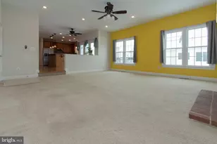 10817 Maplecrest Ln, Potomac, MD 20854 - Photo 18