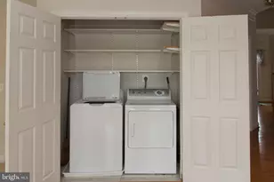 10817 Maplecrest Ln, Potomac, MD 20854 - Photo 16