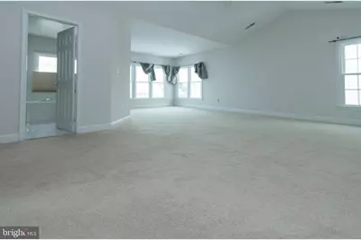 10817 Maplecrest Ln, Potomac, MD 20854 - Photo 28