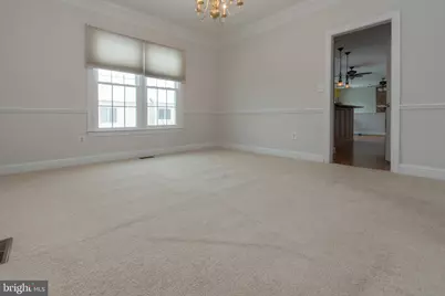 10817 Maplecrest Ln, Potomac, MD 20854 - Photo 6