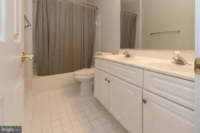 10817 Maplecrest Ln, Potomac, MD 20854 - Photo 24