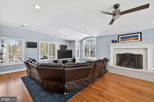 14 Fairwood Ct, Rockville, MD 20850 - Photo 20