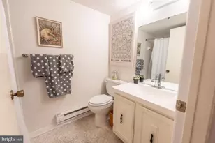 15300 Beaverbrook Ct, Silver Spring, MD 20906 - Photo 12