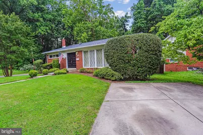 3909 Woodlawn Road, Chevy Chase, MD 20815 - Photo 4