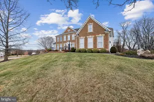 21816 Gaithers Meadow Ln, Brookeville, MD 20833 - Photo 2