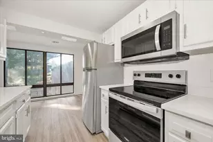 18140 Chalet Dr, Germantown, MD 20874 - Photo 8