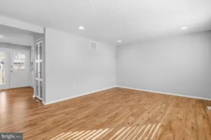 7802 Epsilon Dr, Derwood, MD 20855 - Photo 8