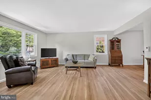605 Blossom Dr, Rockville, MD 20850 - Photo 6