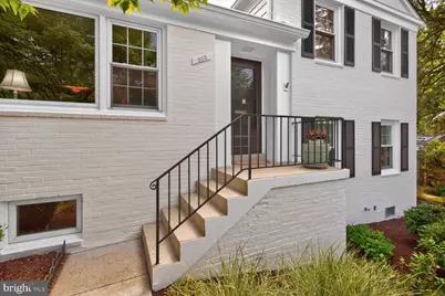 605 Blossom Drive, Rockville, MD 20850 - Photo 2