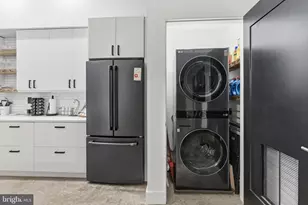 2701 Hume Dr, Silver Spring, MD 20910 - Photo 12