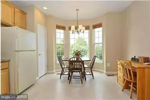 13606 Mills Farm Rd, Rockville, MD 20850 - Photo 8