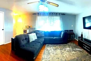 19221 Staleybridge Rd, Germantown, MD 20876 - Photo 2