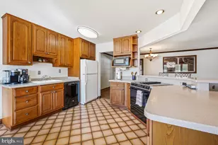 24357 Flamingo Terrace, Gaithersburg, MD 20882 - Photo 12