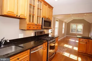 923 Lewis Ave, Rockville, MD 20851 - Photo 10