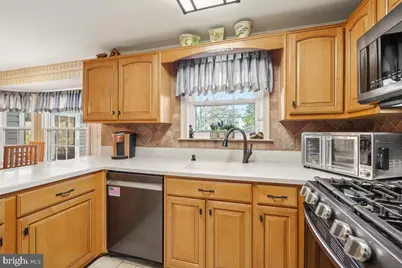 7229 Wapello Drive, Derwood, MD 20855 - Photo 16