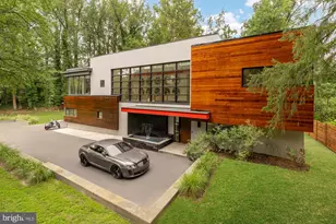 6309 Bradley Blvd, Bethesda, MD 20817 - Photo 4