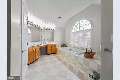 314 Alderwood Drive, Gaithersburg, MD 20878 - Photo 40