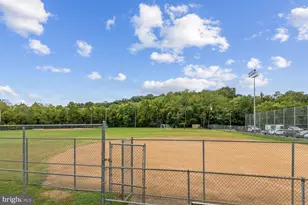 18910 Smoothstone Way, Montgomery Village, MD 20886 - Photo 20