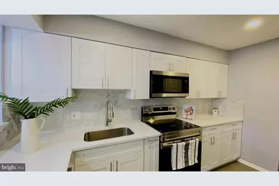 10717 Hampton Mill Terrace #307, Rockville, MD 20852 - Photo 2