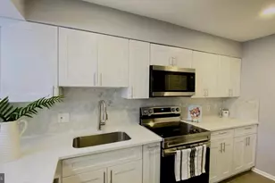 10717 Hampton Mill Terrace, Rockville, MD 20852 - Photo 2