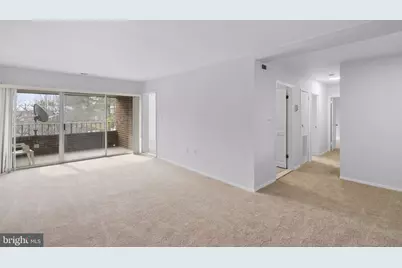 402 Girard Street #11, Gaithersburg, MD 20877 - Photo 4
