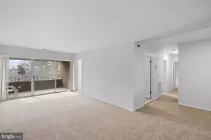 402 Girard St, Gaithersburg, MD 20877 - Photo 4