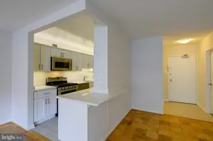 4515 Willard Ave, Chevy Chase, MD 20815 - Photo 12