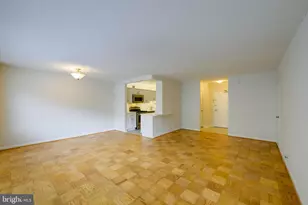 4515 Willard Ave, Chevy Chase, MD 20815 - Photo 10