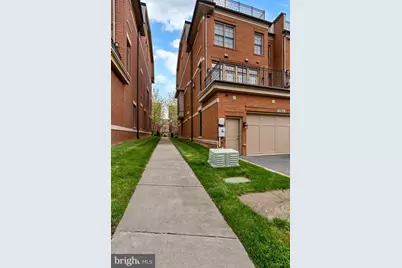 10851 Symphony Park, North Bethesda, MD 20852 - Photo 4