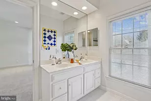 26 Sandalfoot Ct, Potomac, MD 20854 - Photo 54