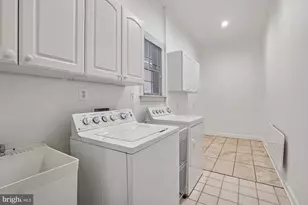 26 Sandalfoot Ct, Potomac, MD 20854 - Photo 30