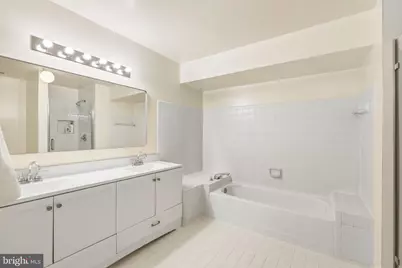 16005 Howard Landing Drive, Gaithersburg, MD 20878 - Photo 22