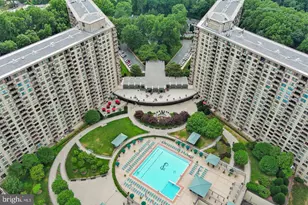 5225 Pooks Hill Rd, Bethesda, MD 20814 - Photo 42